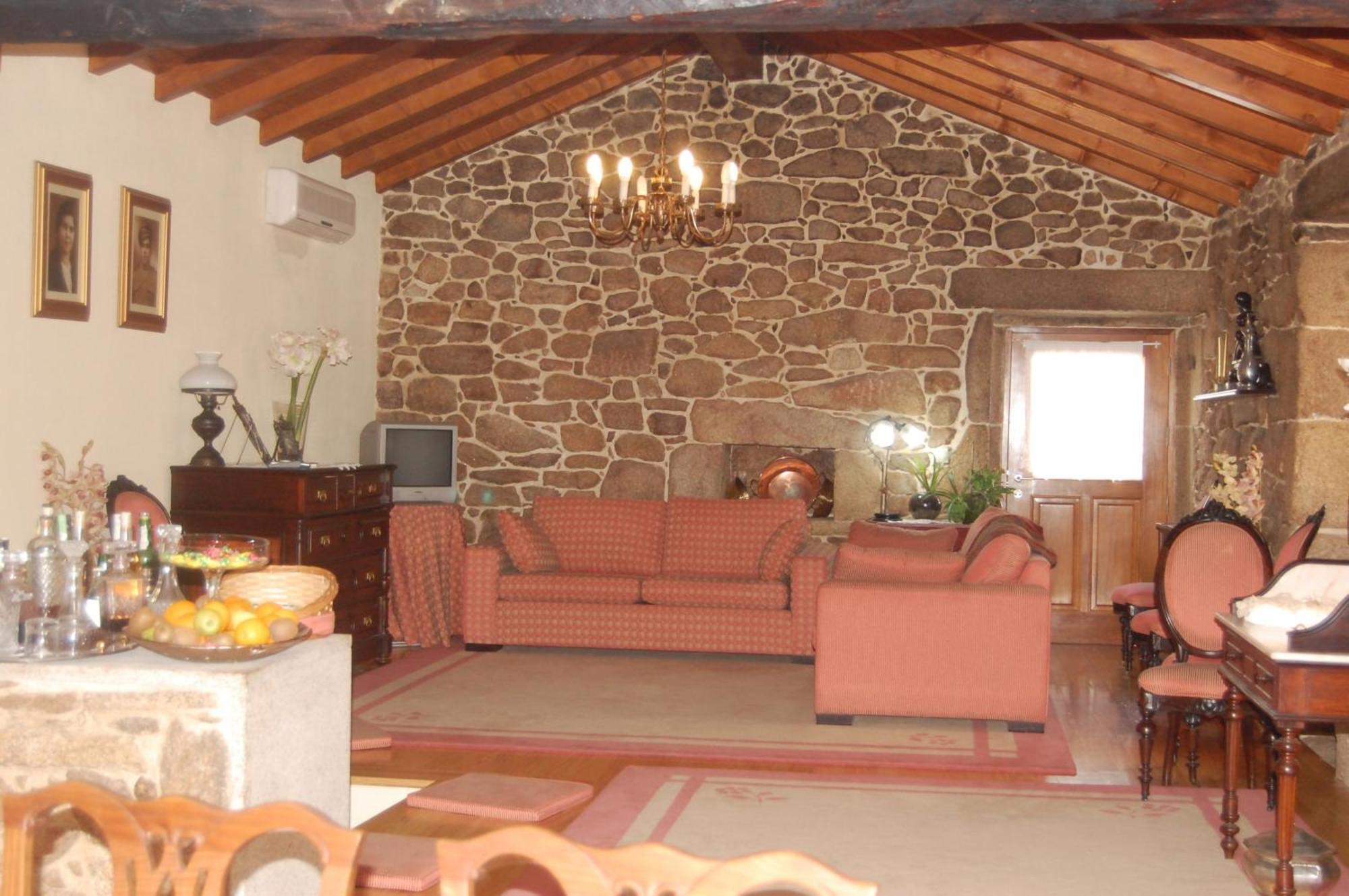 Outros Tempos Turismo De Aldeia Hotel Aricera ภายนอก รูปภาพ
