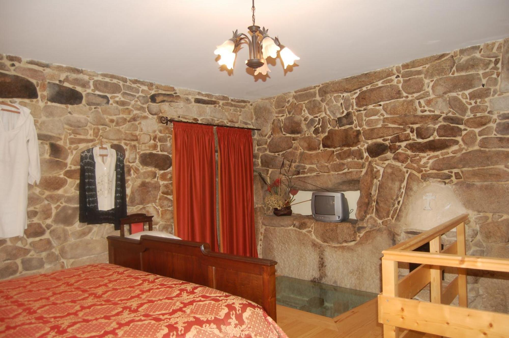 Outros Tempos Turismo De Aldeia Hotel Aricera ภายนอก รูปภาพ