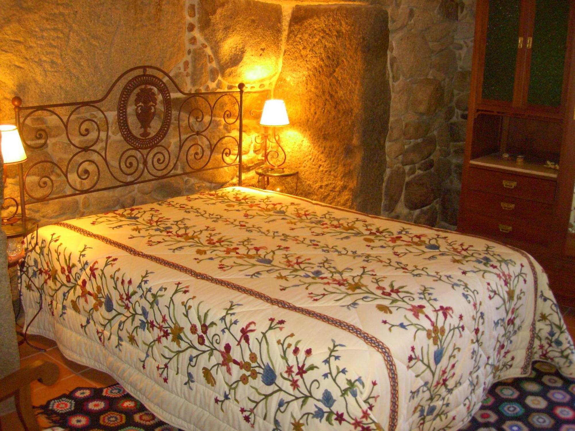 Outros Tempos Turismo De Aldeia Hotel Aricera ภายนอก รูปภาพ