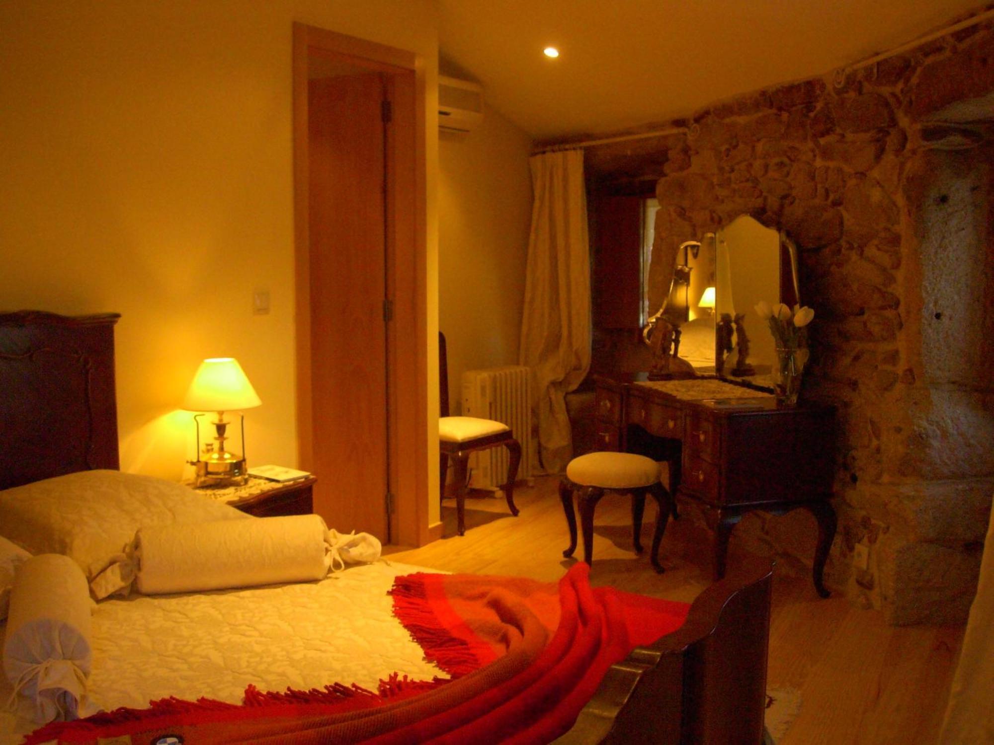 Outros Tempos Turismo De Aldeia Hotel Aricera ภายนอก รูปภาพ
