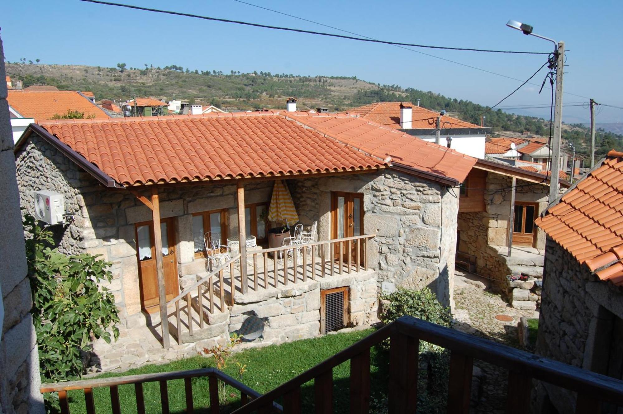 Outros Tempos Turismo De Aldeia Hotel Aricera ภายนอก รูปภาพ