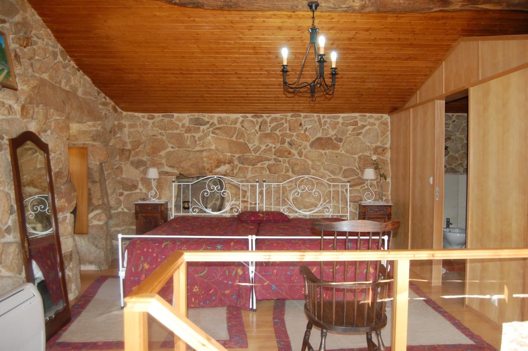 Outros Tempos Turismo De Aldeia Hotel Aricera ภายนอก รูปภาพ