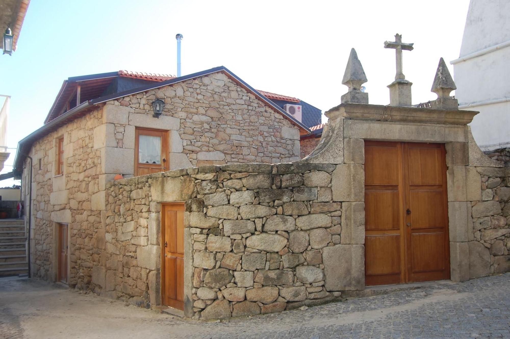 Outros Tempos Turismo De Aldeia Hotel Aricera ภายนอก รูปภาพ