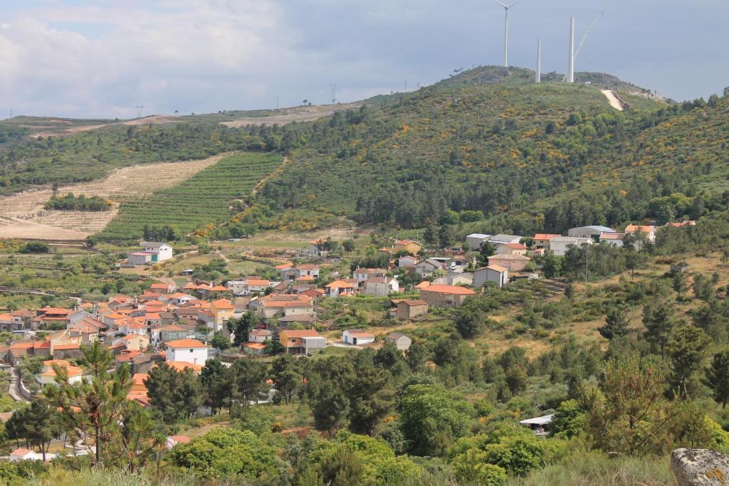 Outros Tempos - Turismo De Aldeia Hotel Aricera ภายนอก รูปภาพ